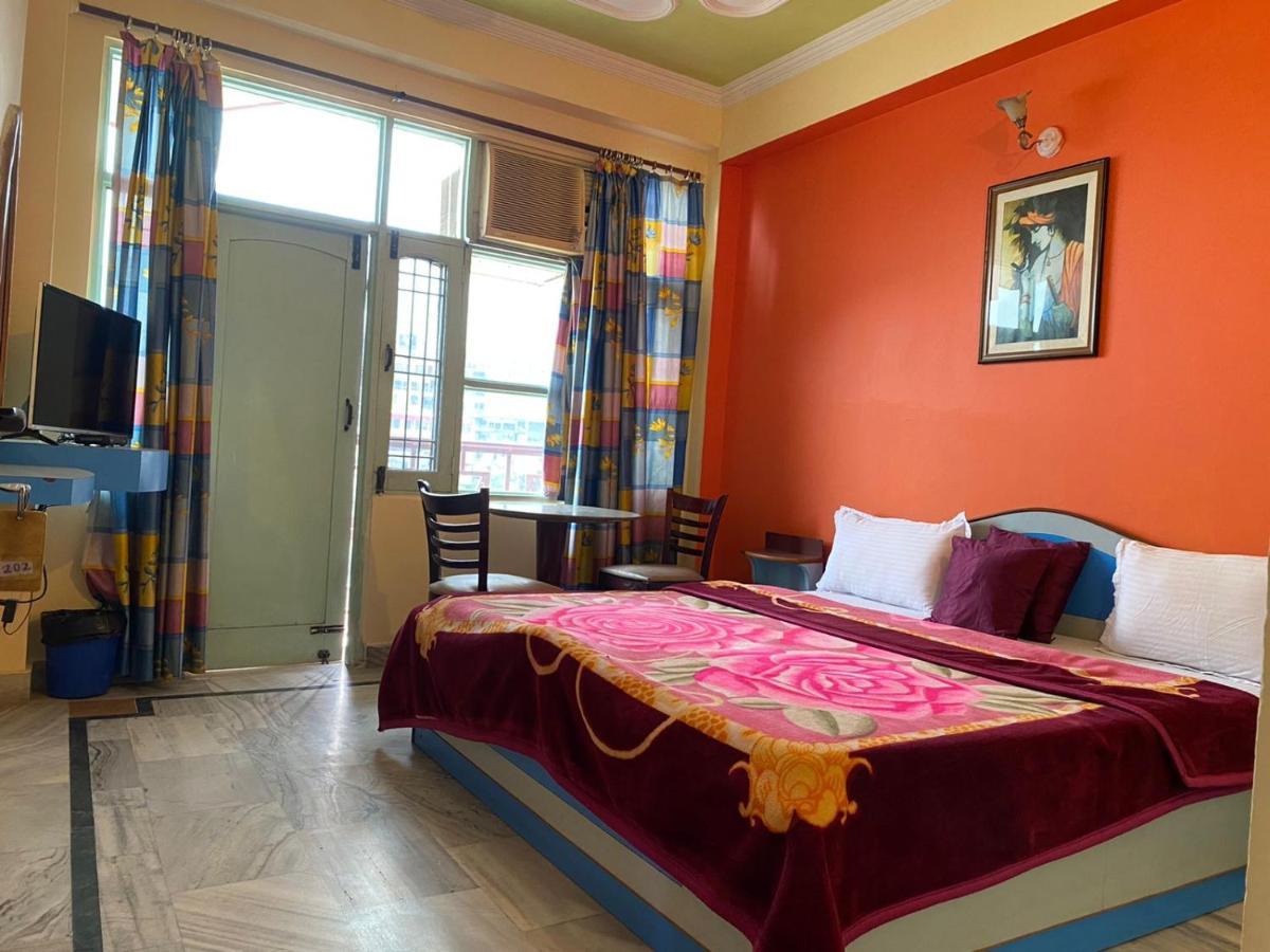 Hotel Surya Laxman Jhula Rishīkesh Εξωτερικό φωτογραφία