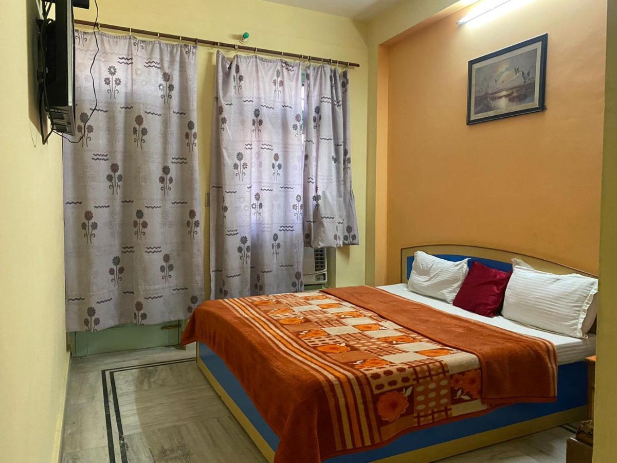Hotel Surya Laxman Jhula Rishīkesh Εξωτερικό φωτογραφία